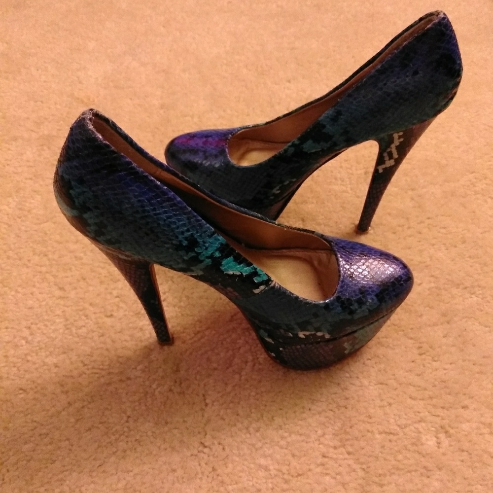 Qupid platforms - Picture 1 of 4